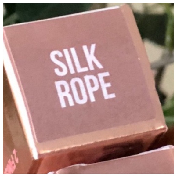 Silk Rope Jeffree Star Cosmetics The Gloss - Picture 6 of 6